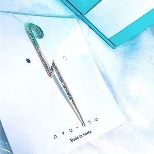Lighting Bolt Sparkling Zircon Unique Statement Bar Ear Cuff